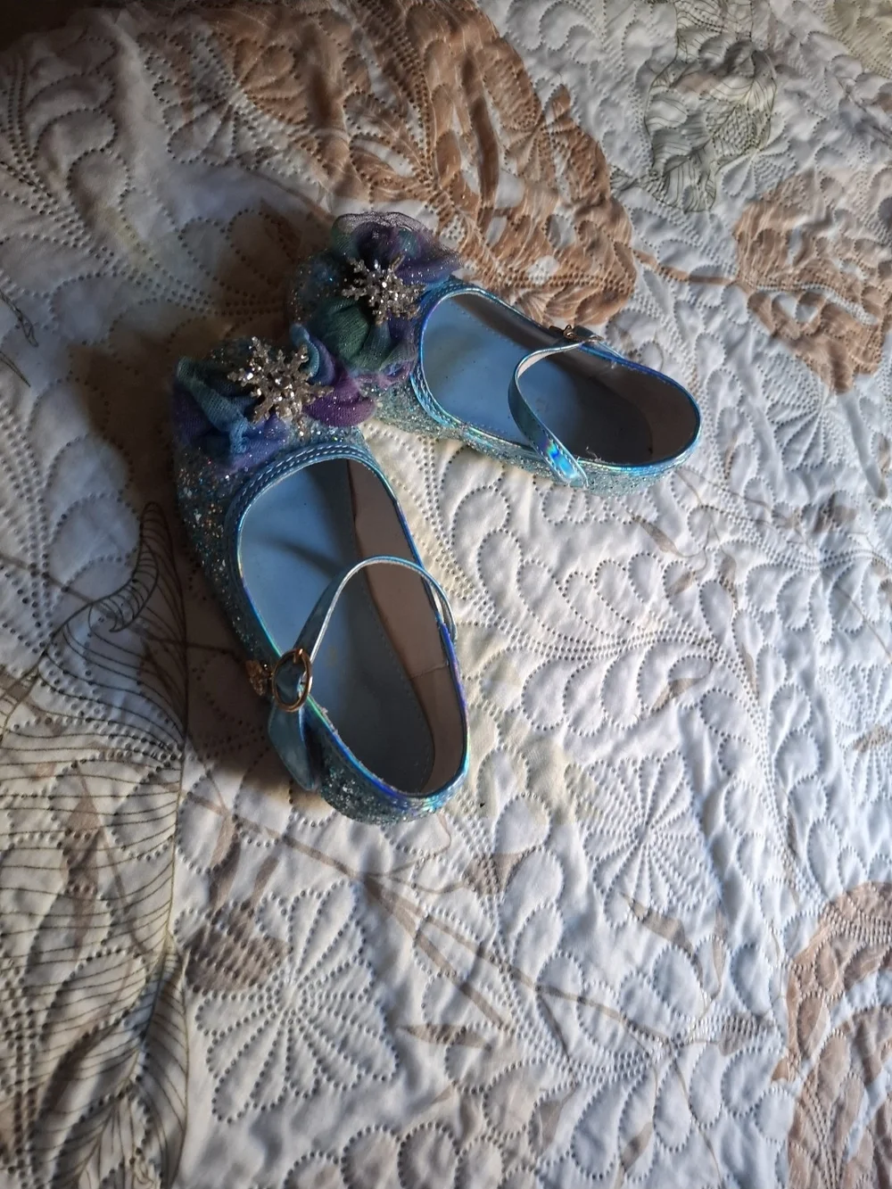 N/A iridescent blue
